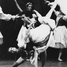 Foto Balletto Coppelia 
"Coreog. A.Martinez"